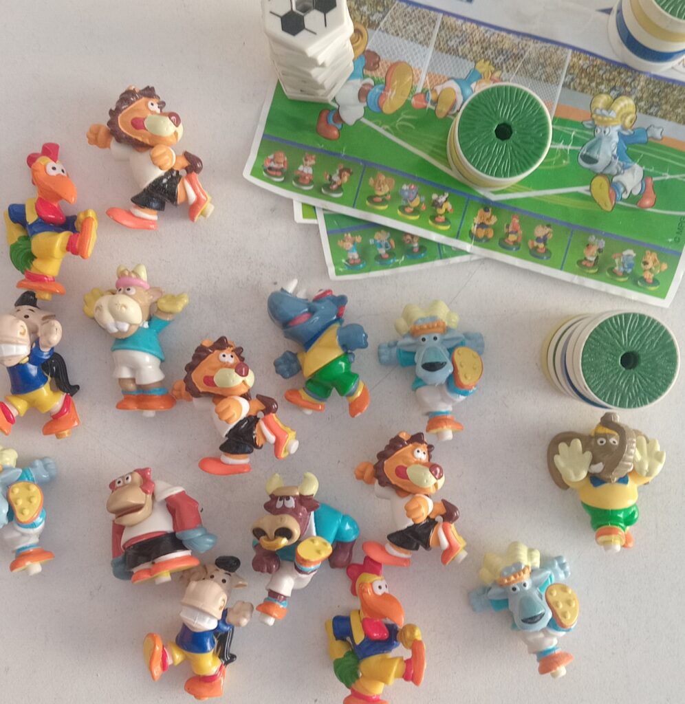 Lote Muñequitos Huevo Kinder Fútbol Magic Sports