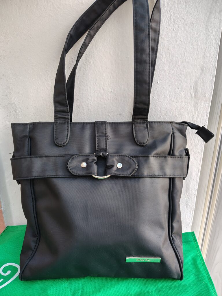 Cartera Negra Nina Piu
