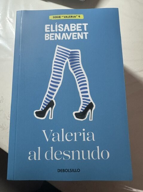 Valeria al desnudo -Elisabet Benavent-