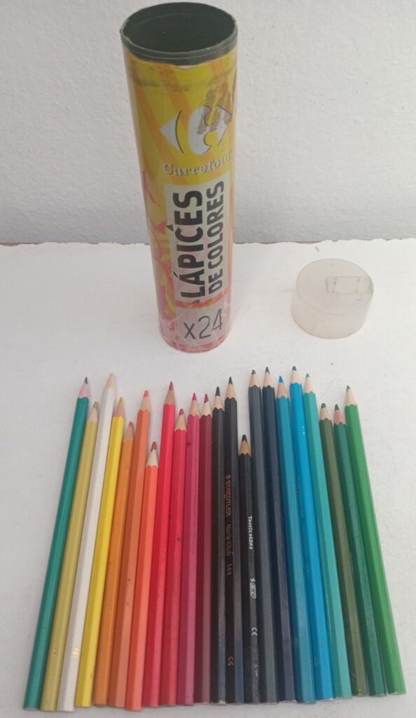 22 Lápices de colores Usados
