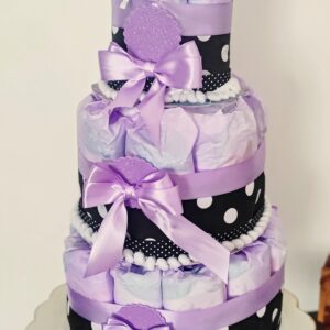 Regalos personalizados para bebés y tortas de pañales